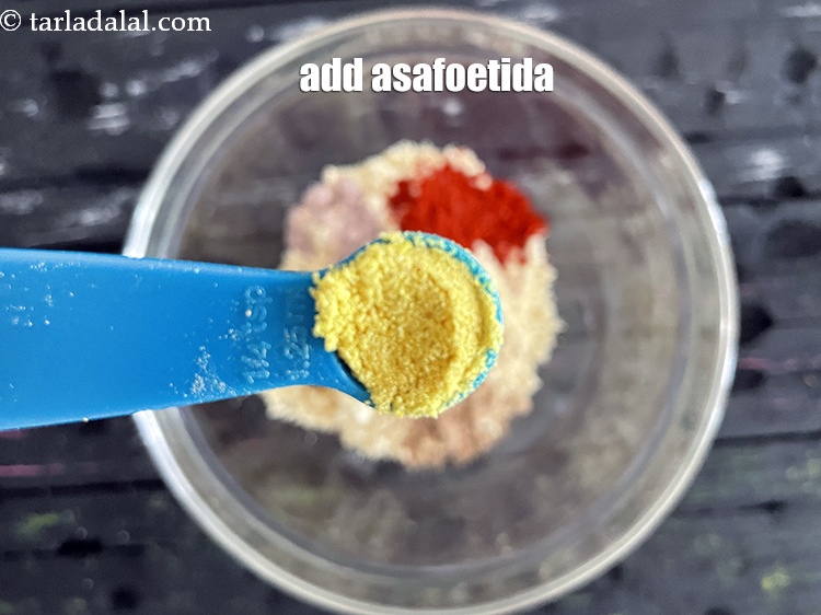 Step 9 – Add&nbsp;<meta charset="UTF-8" />1/4 tsp&nbsp;<a href="glossary-asafoetida-hing-113i">asafoetida (hing)</a>.
