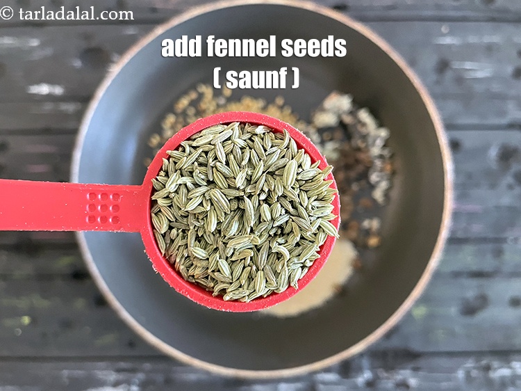 Step 8 – Add&nbsp;<meta charset="UTF-8" />1 tbsp&nbsp;<a href="glossary-fennel-seeds-saunf-sauf-410i">fennel seeds (saunf)</a>.