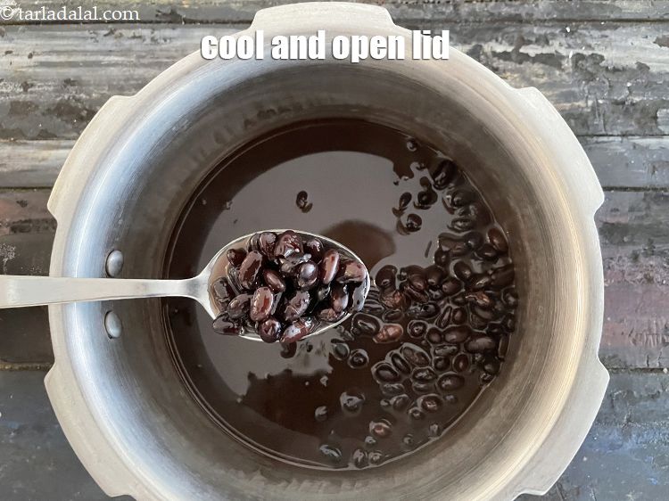 Step 14 – Let the cooker cool and open the lid.