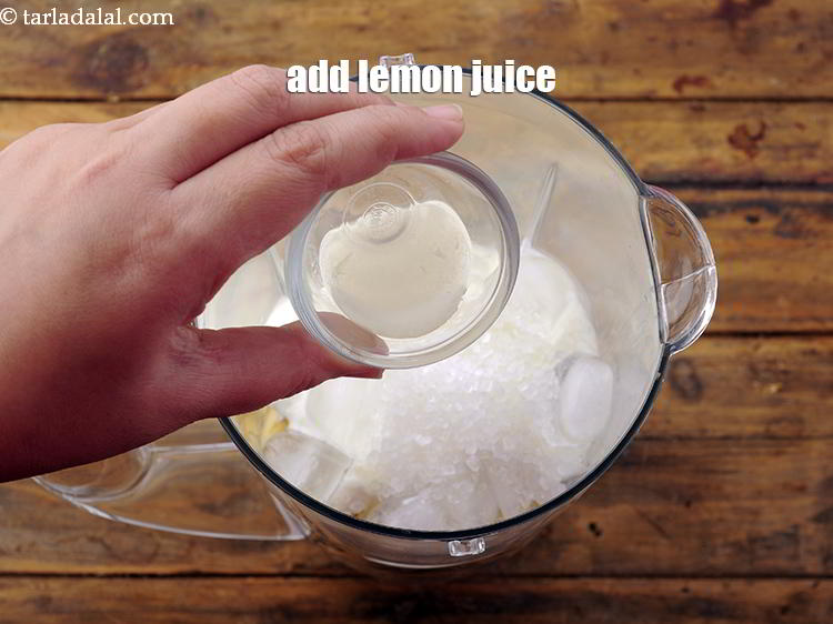 Step 8 – Add 1 tsp&nbsp;<a href="https://www.tarladalal.com/glossary-lemon-juice-numbi-ka-ras-nimbu-ka-juice-471i">lemon juice</a>.&nbsp;
