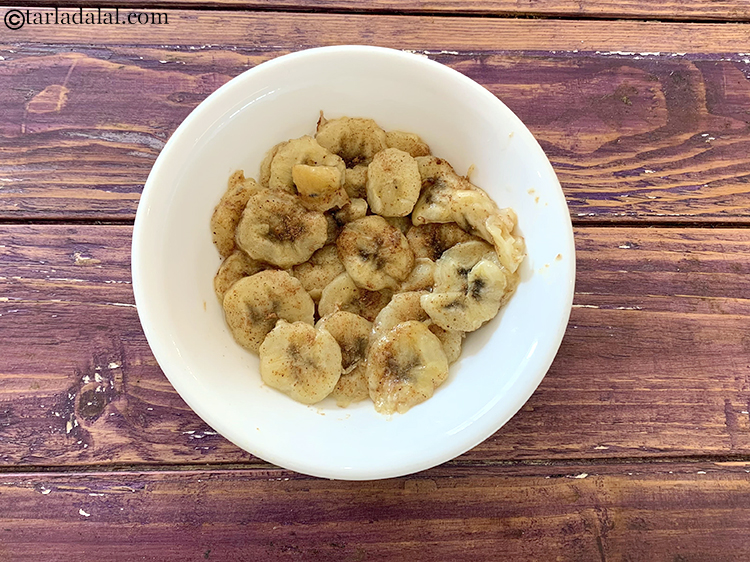 Step 7 – Serve the banana slices in a bowl or plate.