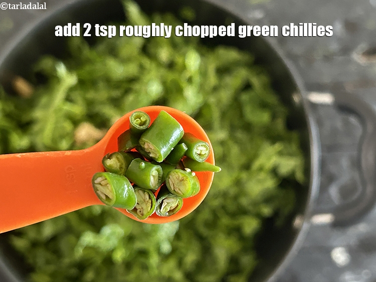 Step 9 – Add&nbsp;<meta charset="UTF-8" />2 tsp&nbsp;roughly&nbsp;<a href="glossary-chopped-green-chilli-820i">chopped green chillies</a>.