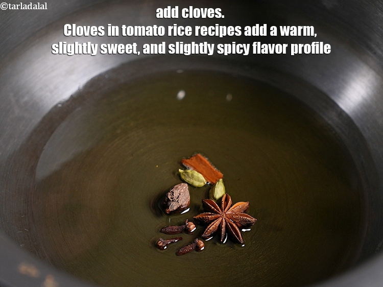 स्टेप 9 – <p>3&nbsp;<a href="">लौंग</a>&nbsp;डालें&nbsp;&nbsp;। टमाटर चावल व्यंजनों में लौंग एक गर्म, थोड़ा …