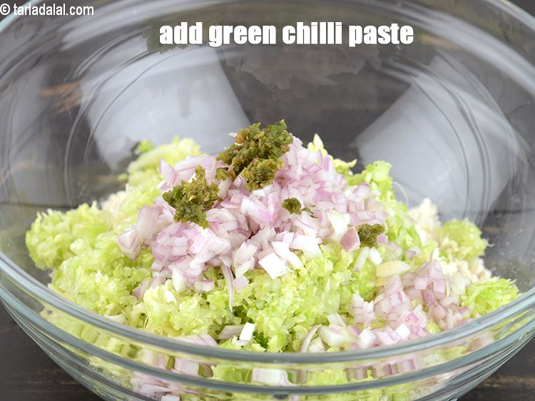 Step 9 – Add 1/2 tsp <a href="https://www.tarladalal.com/glossary-green-chilli-paste-hari-mirch-ki-paste-mirchi-paste-333i">green chilli paste</a>.