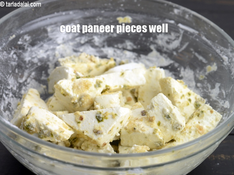 Step 10 – Coat the paneer pieces well.