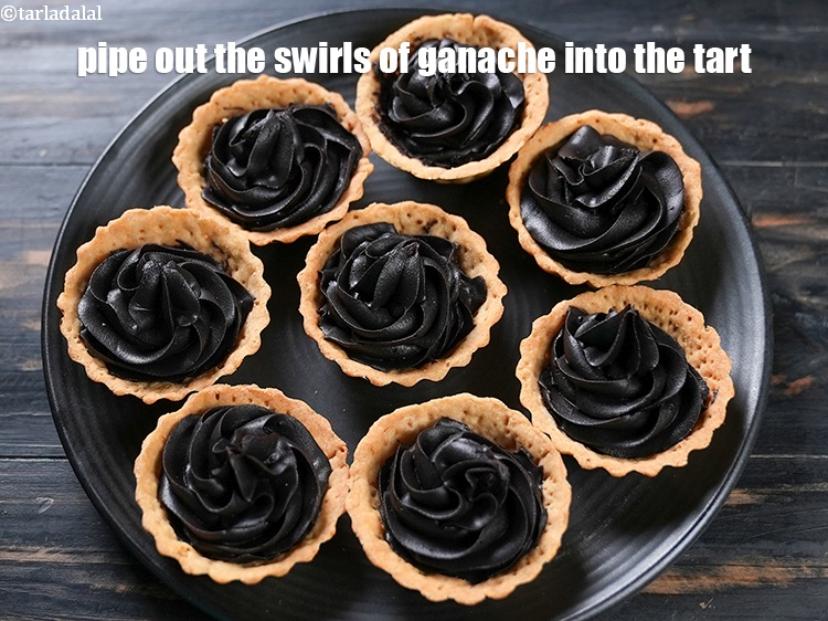 स्टेप 17 – टार्ट की गुहाओं में गनाश के घुमावों को पाइप से …