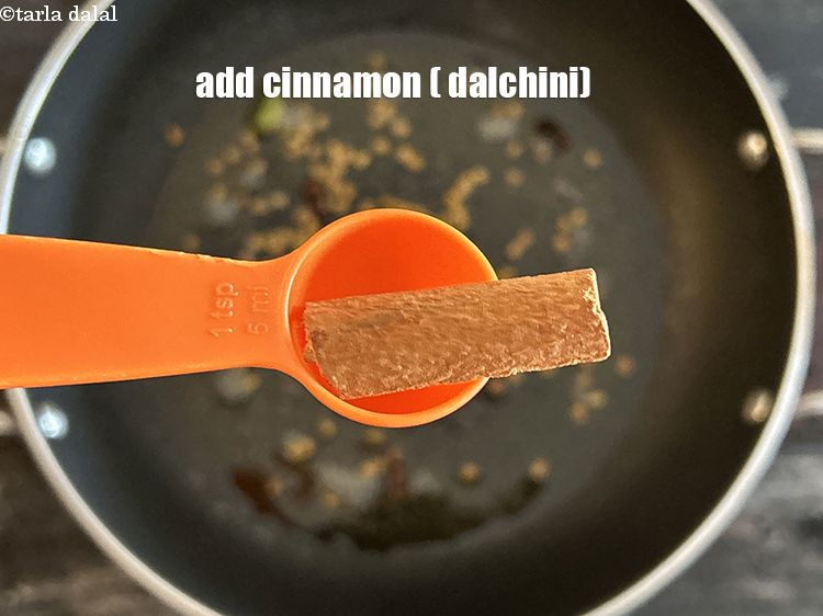 Step 9 – Add&nbsp;<meta charset="UTF-8" />1&nbsp;small stick&nbsp;<a href="glossary-cinnamon-dalchini-346i">cinnamon (dalchini)</a>.