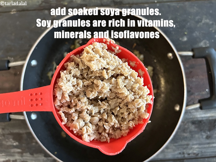 Step 14 – Add the soaked soya granules.&nbsp;<meta charset="UTF-8" />Soy granules&nbsp;are rich in vitamins, minerals, isoflavones and lecithin, …