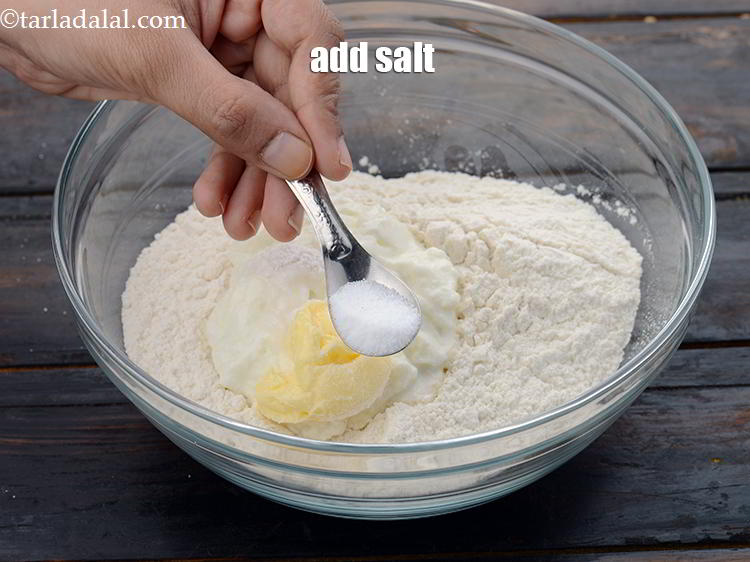 स्टेप 11 – नमक डालें।