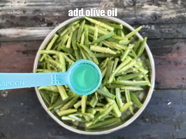 Step 13 – Add&nbsp;<meta charset="UTF-8" />1/2 tsp&nbsp;<a href="glossary-olive-oil-451i">olive oil</a>.