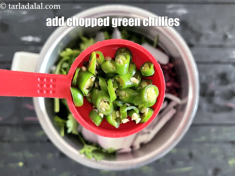 Step 9 – Add&nbsp;<meta charset="UTF-8" />2 tbsp&nbsp;<a href="glossary-chopped-green-chilli-820i">chopped green chillies</a>.