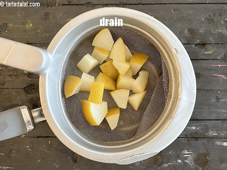 स्टेप 9 – छानकर ठंडा करें।