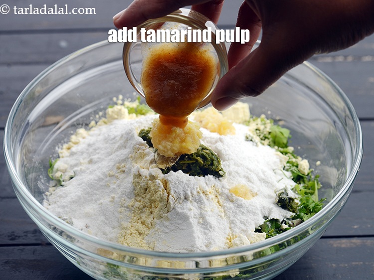 Step 9 – Add 1 tbsp&nbsp;<a href="https://www.tarladalal.com/glossary-tamarind-pulp-tamarind-extract-imli-ka-pulp-838i">tamarind (imli) pulp</a>.&nbsp;