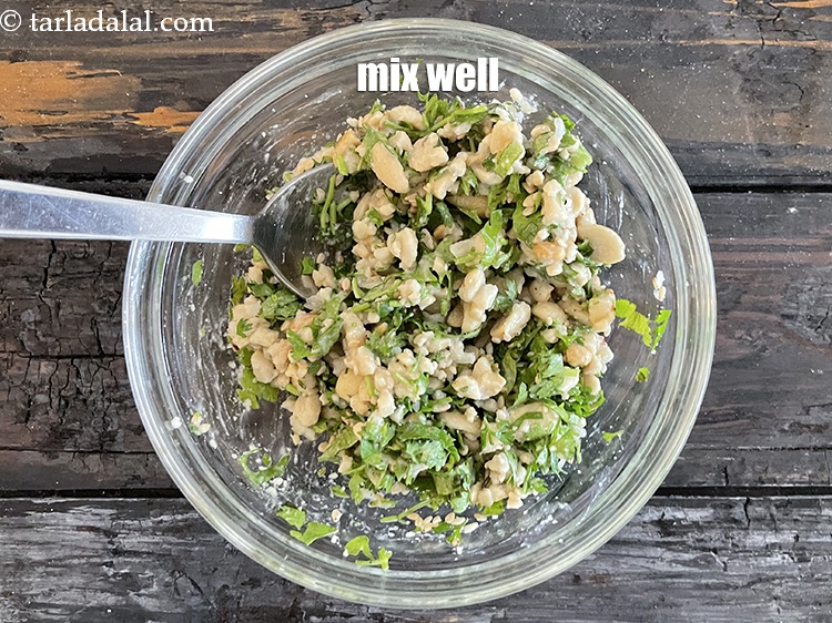 Step 11 – Mix peanut dressing well.&nbsp;