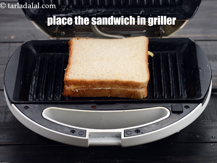 Step 9 – Place the sandwich in the griller.