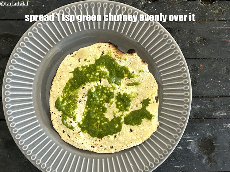 Step 14 – Spread 1 tsp green chutney evenly over it.&nbsp;Green chutney adds a tangy and refreshing flavor …
