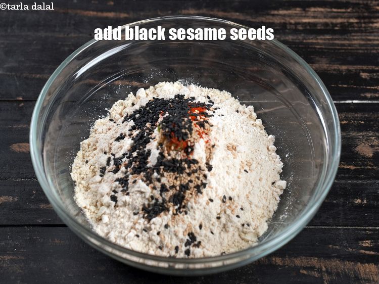 Step 10 – Add &frac12; tbsp black sesame seeds.