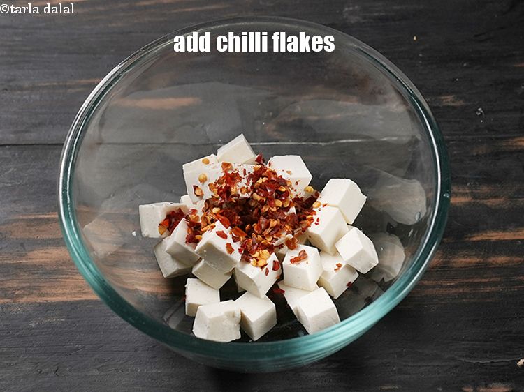 Step 10 – Add &frac14; tsp chilli flakes.