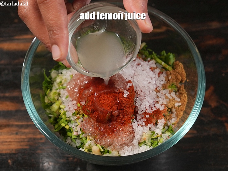 Step 11 – Add 1/2 tbsp&nbsp;<a href="https://www.tarladalal.com/glossary-lemon-juice-numbi-ka-ras-nimbu-ka-juice-471i">lemon juice</a>.