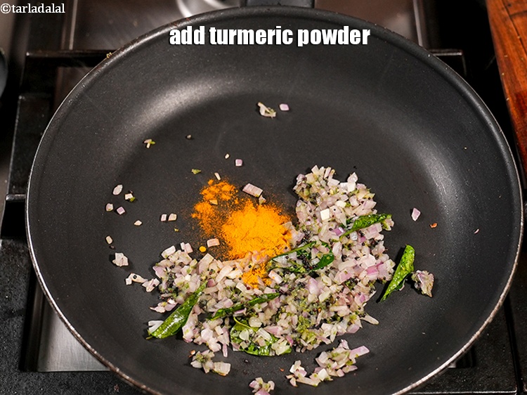 Step 10 – Add &frac14; tsp turmeric powder.