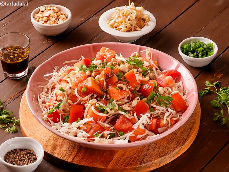 Step 27 – Garnish &nbsp;<strong>papaya cabbage and bean sprouts salad | Thai papaya bean sprouts salad | veg …