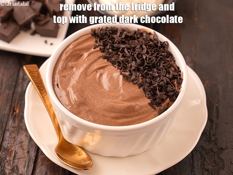 Step 10 – Remove from the fridge and top with grated dark chocolate.