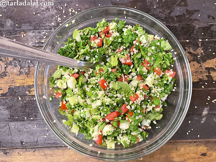 Step 34 – Mix <strong>tabbouleh | Lebanese tabbouleh | Indian style tabbouleh |&nbsp;healthy tabouli |&nbsp;</strong>well.
