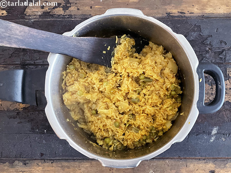 स्टेप 45 – <strong>राम खिचड़ी</strong> को | <strong>गुजराती राम खिचड़ी | काठियावाड़ी राम …