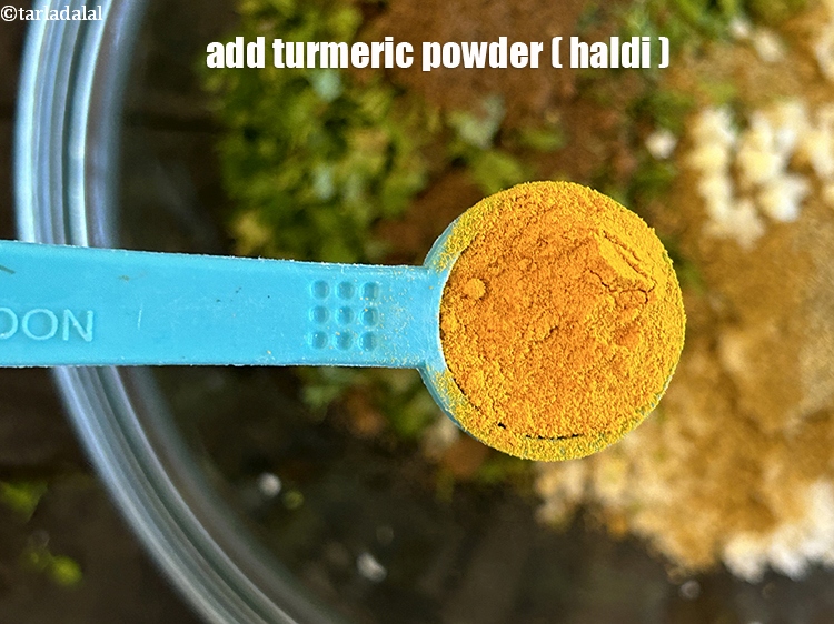 Step 16 – Add&nbsp;<meta charset="UTF-8" />1/2 tsp&nbsp;<a href="glossary-turmeric-powder-haldi-645i">turmeric powder (haldi)</a>.&nbsp;Turmeric adds a vibrant yellow color to the bhindi …