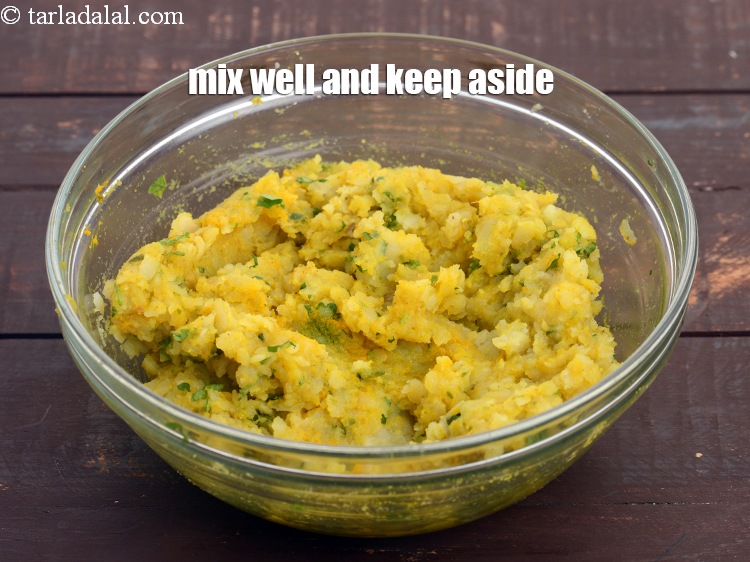 Step 12 – Mix well and keep aside.&nbsp;<br /> &nbsp;