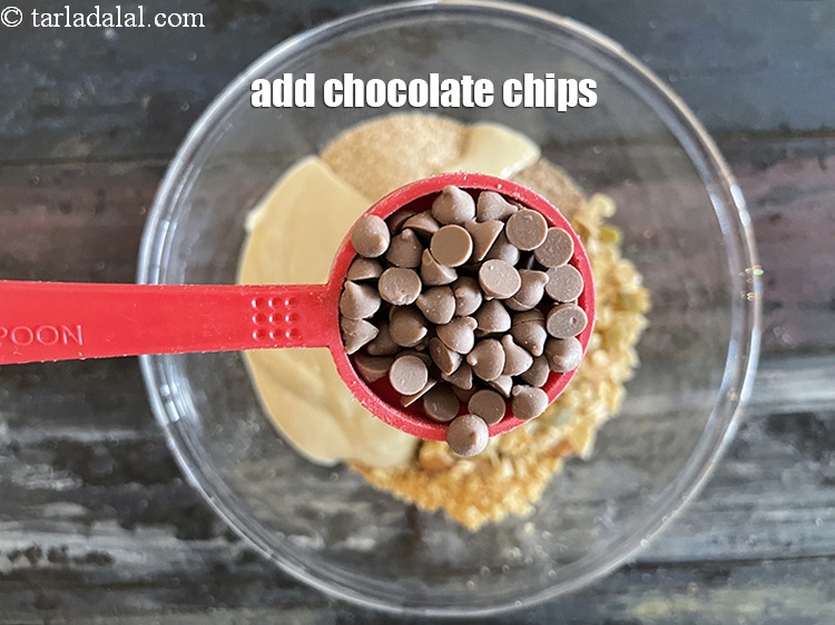 Step 12 – Add&nbsp;<meta charset="UTF-8" />2 tbsp&nbsp;<a href="glossary-chocolate-chips-325i">chocolate chips</a>. You can use milk chocolate chips or dark chocolate …