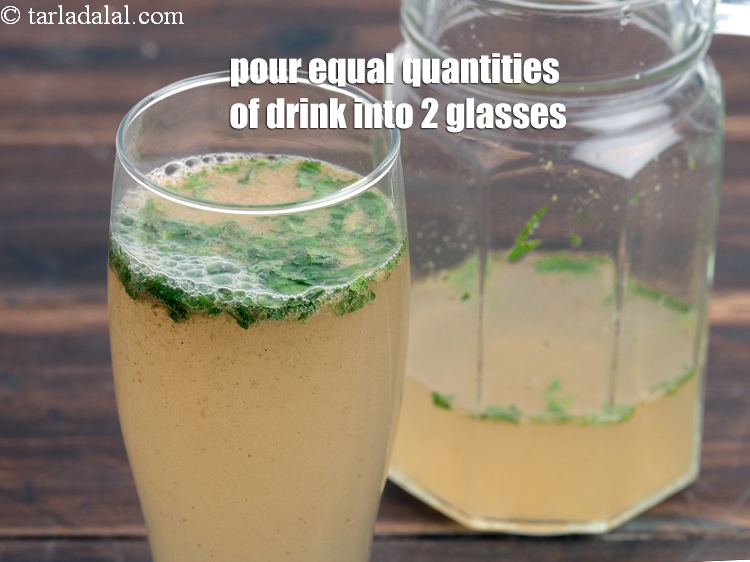 Step 10 – Pour equal quantities of the drink Into 2 glasses.
