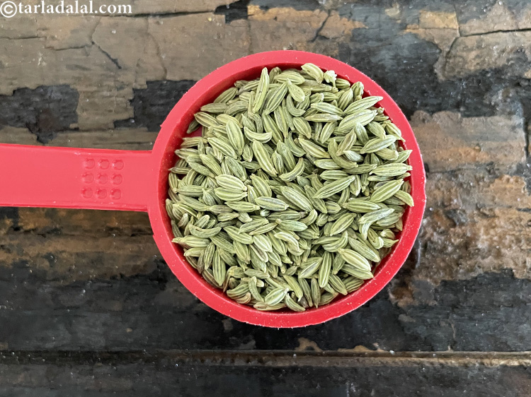 Step 10 – This is what saunf looks like.&nbsp;<meta charset="UTF-8" />Indians need no introduction to this spice as …