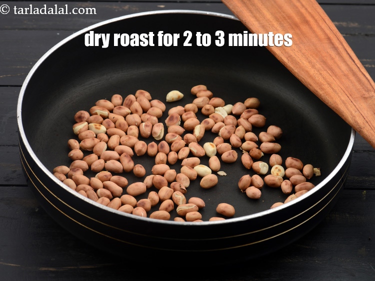 स्टेप 10 – मूंगफली को मध्यम आंच पर 2 से 3 मिनट के …