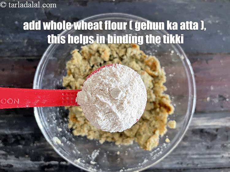 Step 25 – <meta charset="UTF-8" />Add 4 tablespoons&nbsp;whole wheat flour.&nbsp;<br /> &nbsp;
