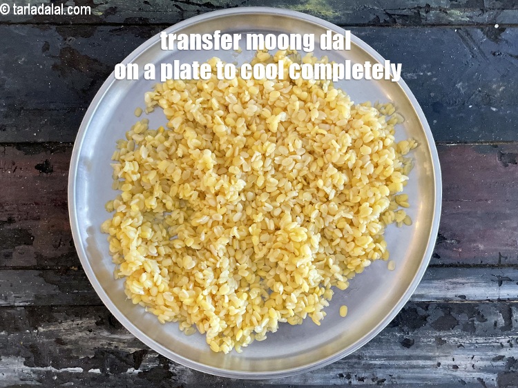 Step 18 – Transfer the cooked moong dal on a plate and cool completely.