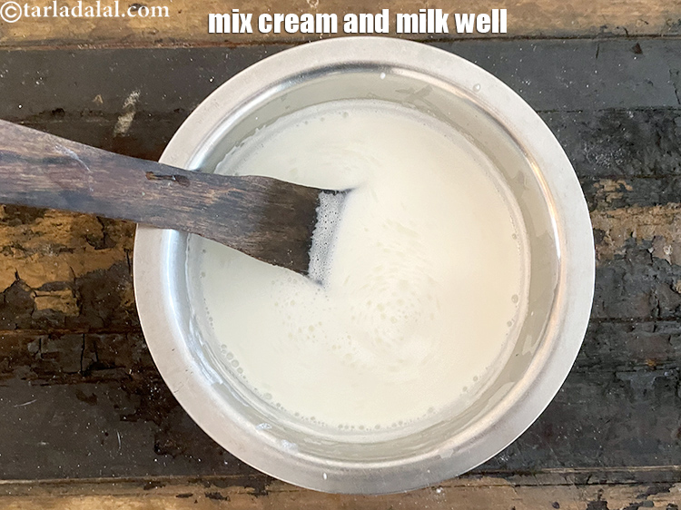 Step 20 – Mix cream and milk&nbsp;well.