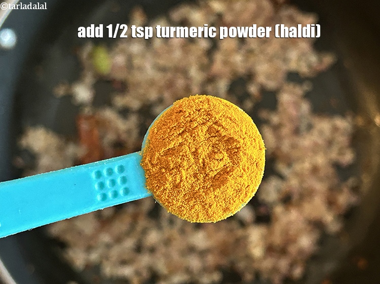 Step 17 – Add&nbsp;<meta charset="UTF-8" />1/2 tsp&nbsp;<a href="glossary-turmeric-powder-haldi-645i">turmeric powder (haldi)</a>.