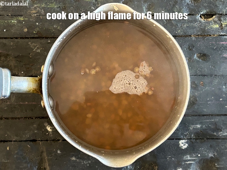 Step 18 – <p>Cook on a high flame for 6&nbsp;minutes.</p>