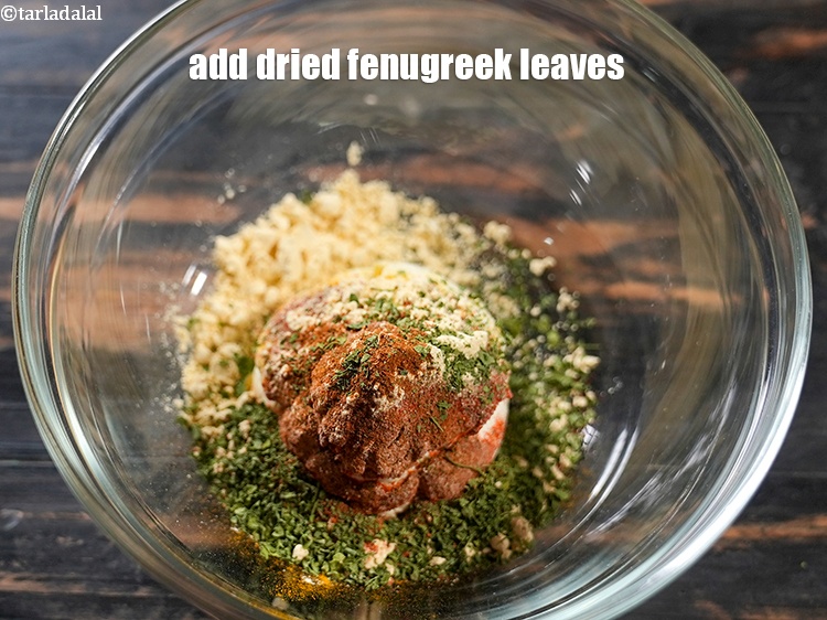 Step 11 – Add &frac12; tbsp <a href="https://www.tarladalal.com/glossary-dried-fenugreek-leaves-kasuri-methi-374i">dried fenugreek leaves (kasuri methi)</a>.&nbsp;