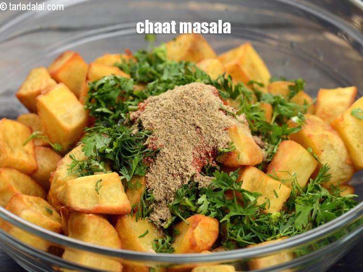 Step 11 – Add 1/2 tsp&nbsp;<a href="https://www.tarladalal.com/glossary-chaat-masala-300i">chaat masala</a>.