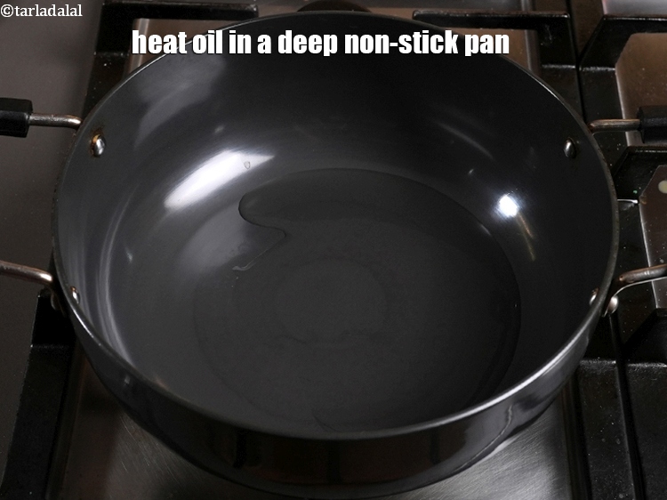 स्टेप 27 – &nbsp;<strong>डालिम्बी उसल रेसिपी&nbsp;|&nbsp;डाळिंबी उसळ रेसिपी&nbsp;|&nbsp;वाल उसल&nbsp;|&nbsp;महाराष्ट्रीयन वाल उसल&nbsp;|&nbsp;</strong>बनाने के लिए&nbsp;एक …