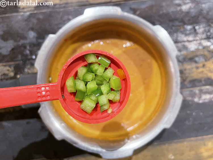 Step 39 – Add&nbsp;<meta charset="UTF-8" />1 tbsp&nbsp;finely&nbsp;<a href="glossary-chopped-capsicum-164i">chopped green capsicum</a>.&nbsp;This also gives a good crucnh to the soup.