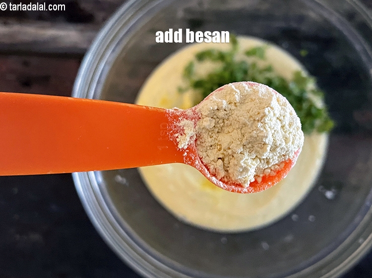 Step 19 – Add 4&nbsp;tsp&nbsp;<a href="glossary-besan-chana-dal-flour-bengal-gram-flour-952i">besan (bengal gram flour)</a>.