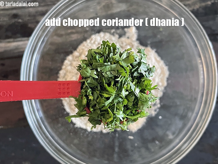 Step 11 – Add&nbsp;<meta charset="UTF-8" />1 tbsp&nbsp;<a href="glossary-chopped-coriander-783i">chopped coriander (dhania)</a>.