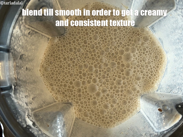 Step 18 – <meta charset="UTF-8" /> Blend&nbsp;<strong>flax seed smoothie for weight loss&nbsp;</strong>till smooth&nbsp;in order to get a creamy …