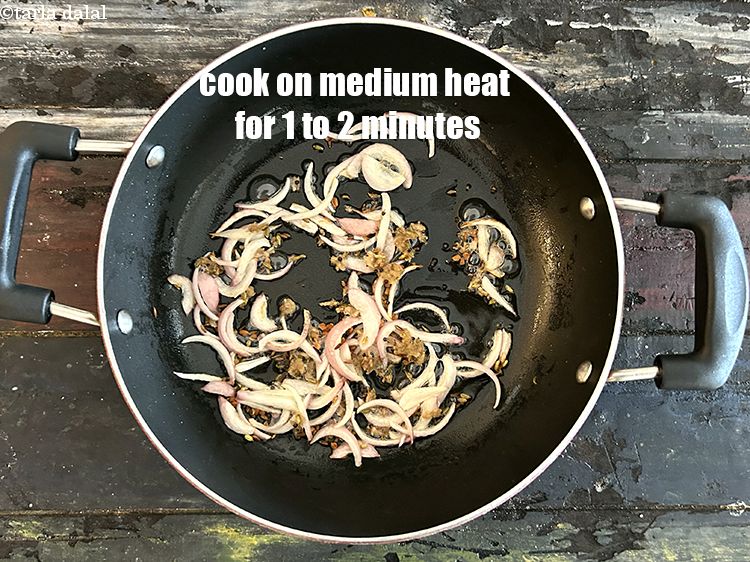 Step 12 – Cook on a medium flame for 1 to 2&nbsp;minutes.