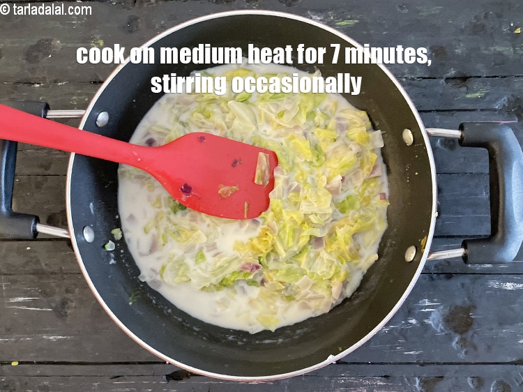 Step 11 – Cook on a medium flame for 7 minutes, while stirring occasionally.