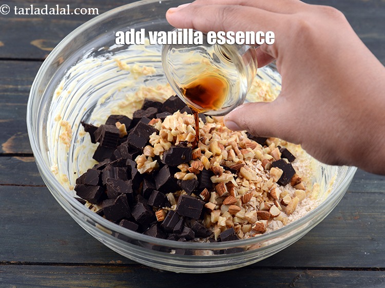 Step 11 – Add 1 tsp vanilla essence.
