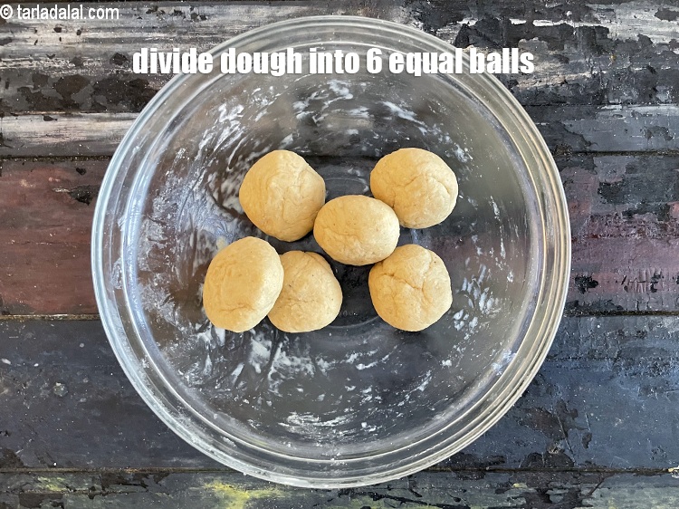 Step 12 – <meta charset="UTF-8" /> Divide into 6&nbsp;equal portions.&nbsp;